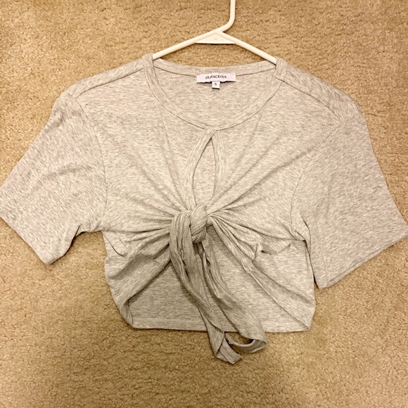 Boutique Crop top - Picture 2 of 3